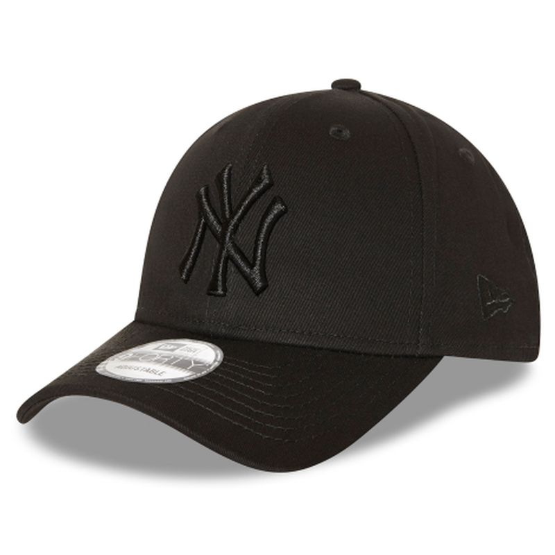 New Era New York Yankees Black on Black 9FORTY